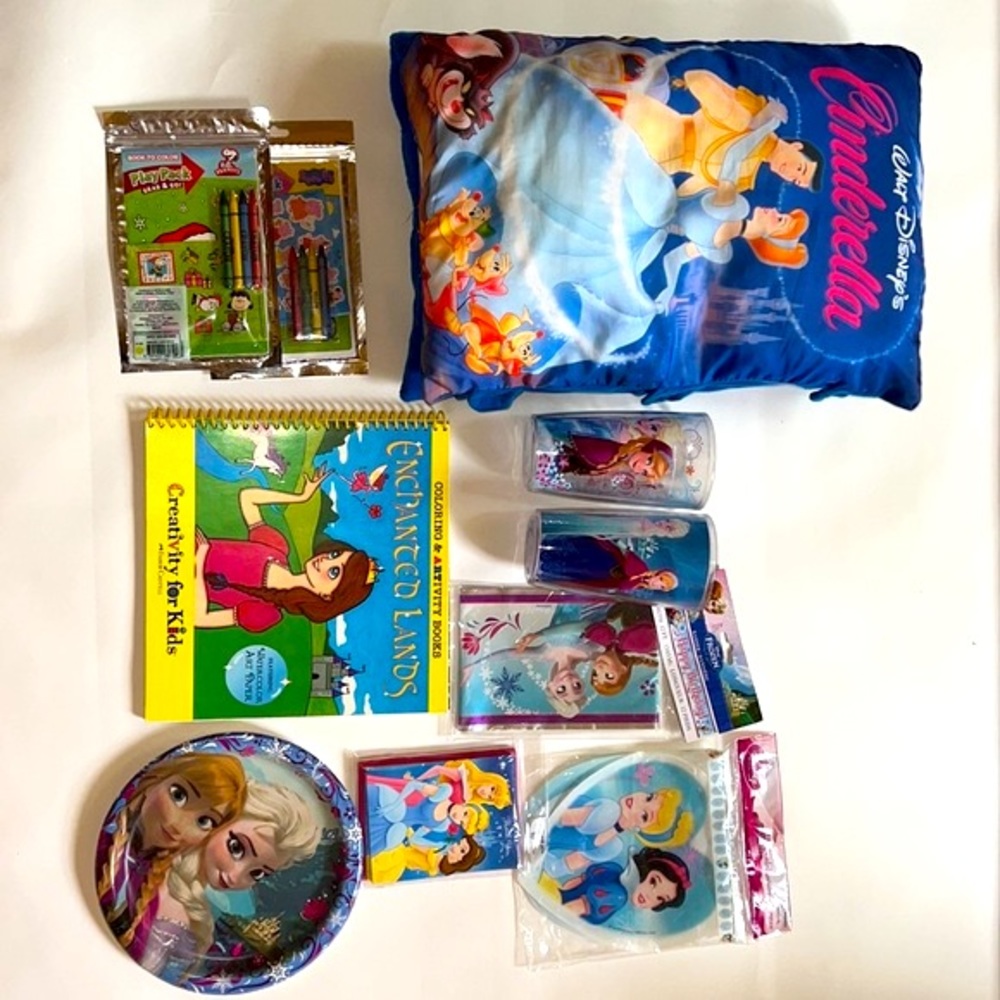 Walt Disney's 2006 Princess Cinderella Pillow Story Book kids Bedding